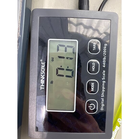 HUE Long Sleeve Button Front Nap Shirt Plus Size 1X White Minimalist Office Wear - Picture 4 of 4